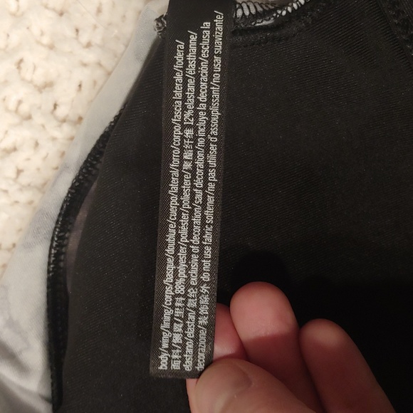 VS Pink Sport Bra Ultimate Lightly Lined Size Medium Black Multicolor - Picture 9 of 11